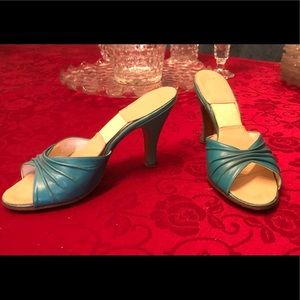 2 pair  5.5/6 VINTAGE 1950 1960 heels SPRINGOLATOR